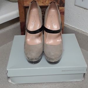 Jessica Simpson stilettos